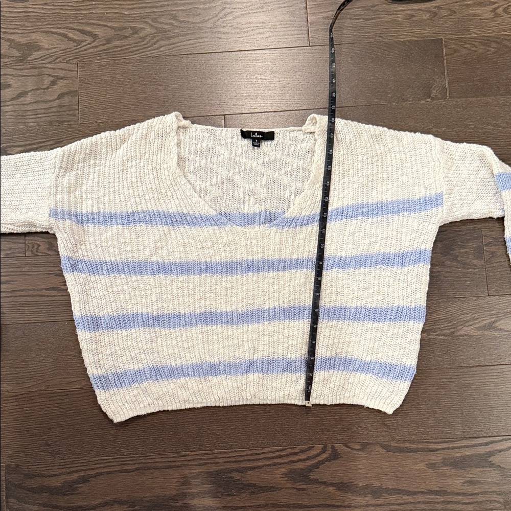 Lulus Cream and Blue Striped Cotton V-Neck Sweater